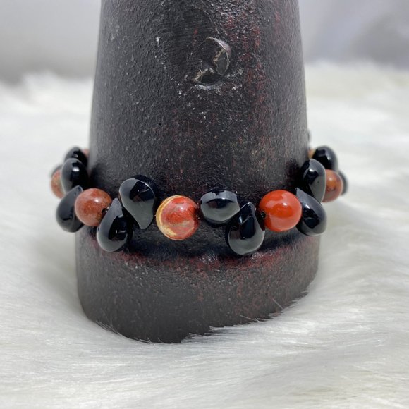 Handmade Stone Bead Bracelet 8" - Picture 11 of 11